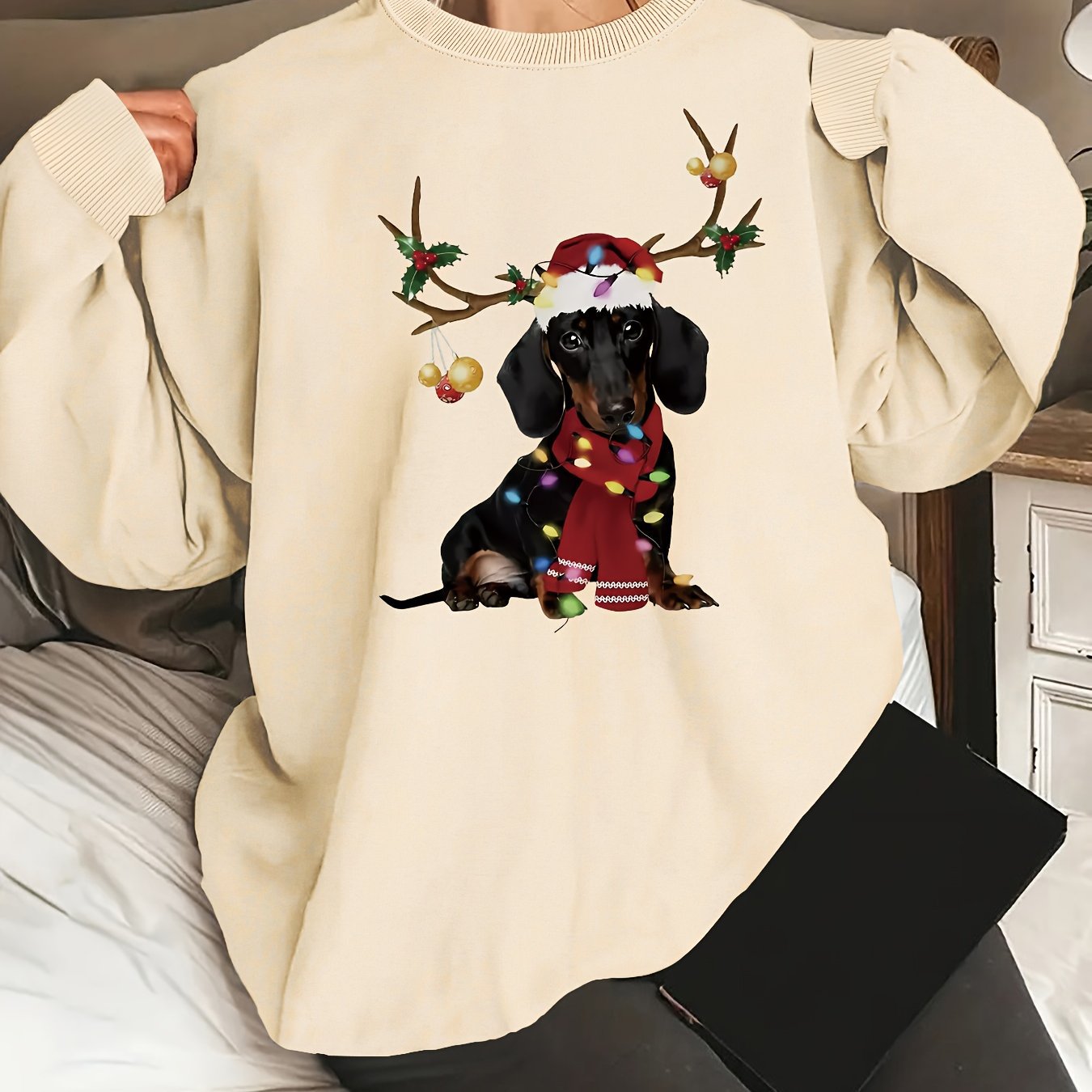 Women'S Plus Size Christmas Dachshund Crew Neck Sweatshirt -